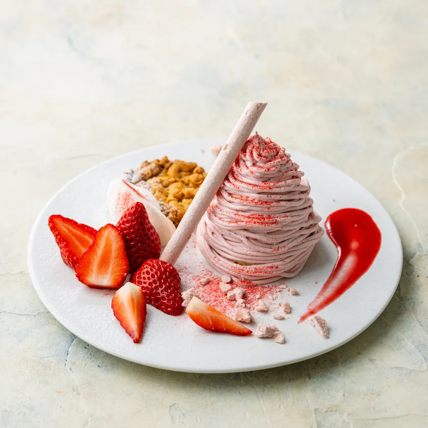 苺のしぼりたてモンブラン／淀屋橋店限定