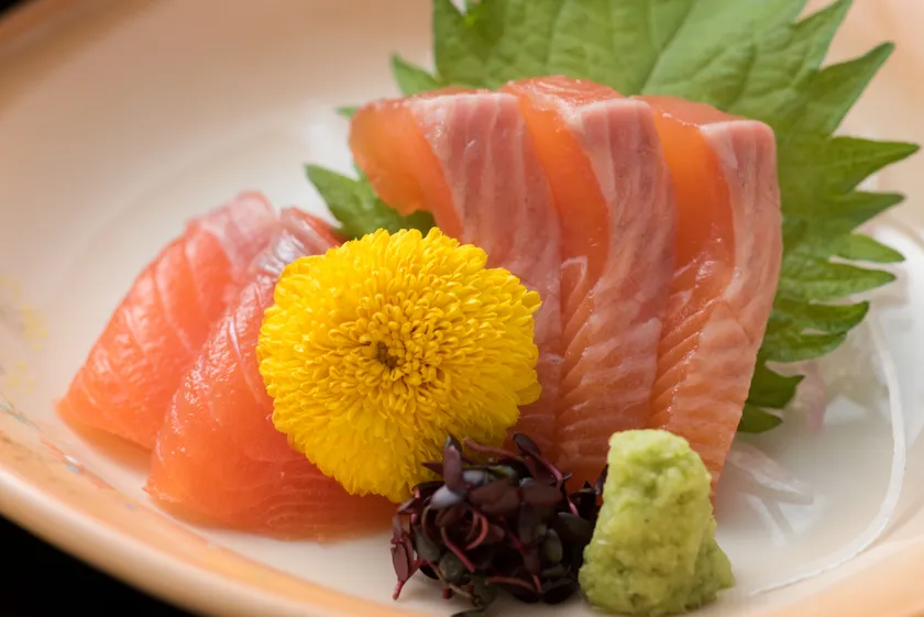 ビワマス刺身(イメージ)