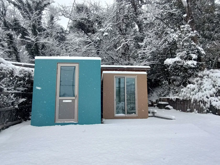 正面 雪