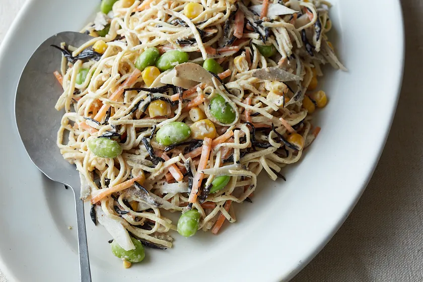 豆腐干、ひじき、ごぼうのデリ風サラダ※盛り付け例