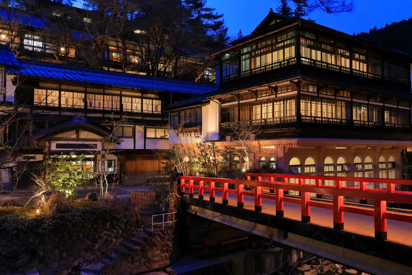 (4)心身を整える湯治の里『四万温泉』