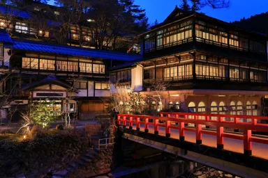 (4)心身を整える湯治の里『四万温泉』