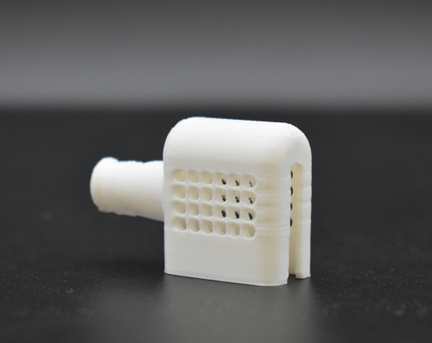 USB-C対応の小型ワイヤレスディスプレイ送受信機
「Compact Mate 2 C1＋R1 JP【MCCMT250】」専用の
シリコンプロテクター「ホワイトハット」を開発　
2026年2月より同梱開始のお知らせ