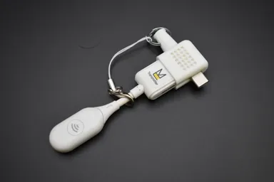 市販のストラップ装着例3