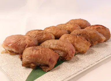 黒毛和牛炙り肉寿司