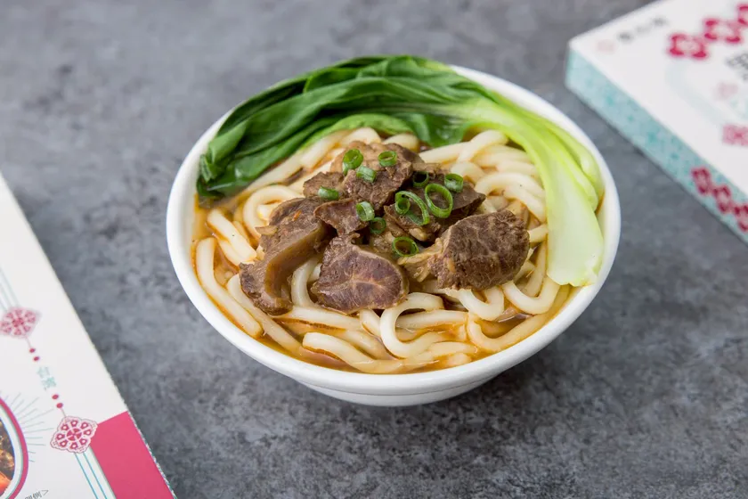 【画像1】厳選された日本産黒毛和牛を、台湾伝統の辛香料で丁寧に煮込んだ逸品