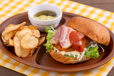 イースターバーガープレート