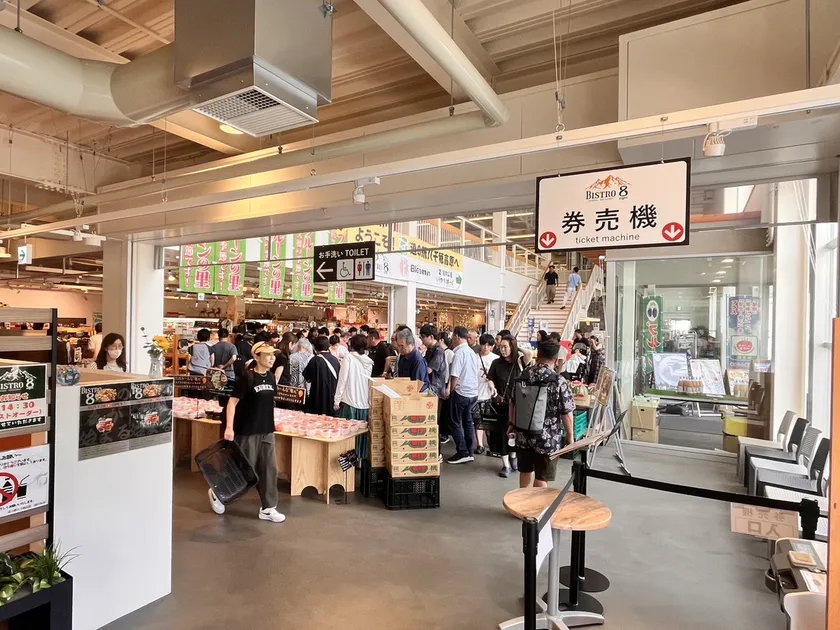 道の駅八千穂高原 店内