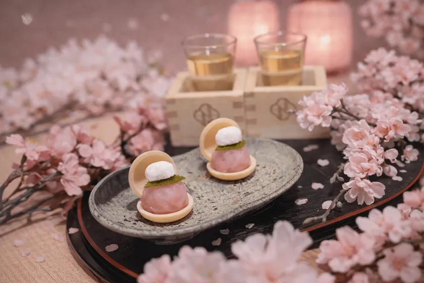 春限定さくら餡の最中