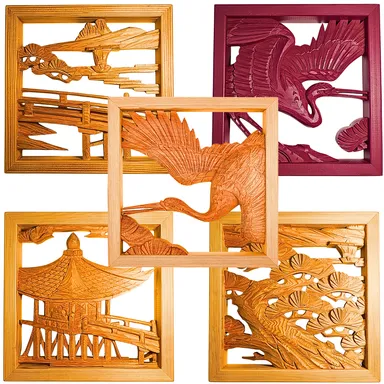 大阪欄間の伝統技法を現代アートへ昇華した「PREGNO RANMA mignon」。繊細な透かし彫りが、光と影が織りなす日本美を描き出します。