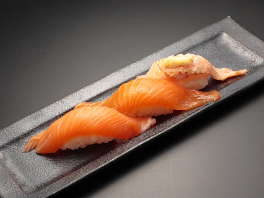 サーモン3貫にぎり