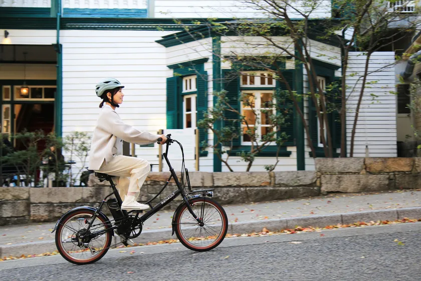 RENAULT Marseille Nouveau206E_image3