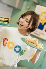Veggies Logo T-shirt 着用