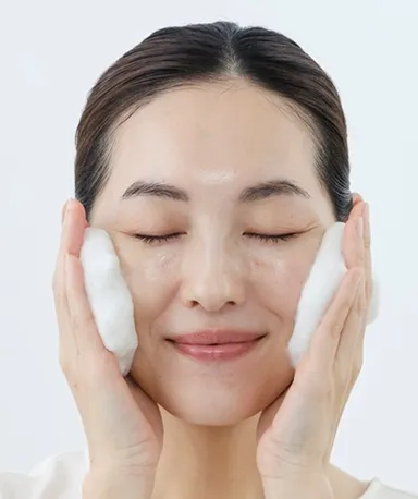 泡が肌と手の間でクッションに