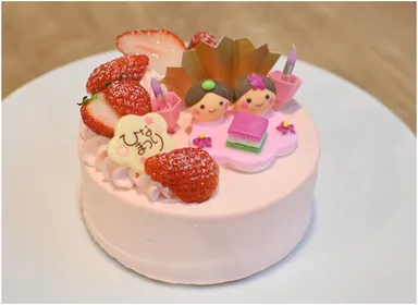 ひなまつりケーキ