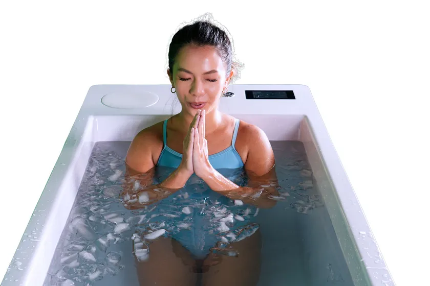 水温3℃で超冷水浴