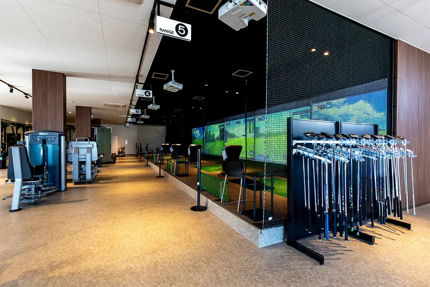 世界初※LPGA公認ゴルフシミュレーター導入エリア(春日部店)