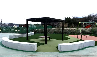 「西平山あそびば」に施工したCPコンクリート製ベンチ