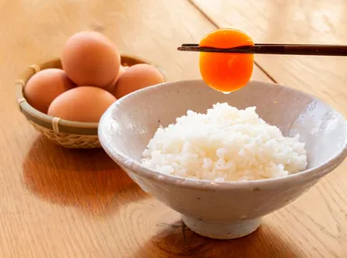 明日の米たまごの卵かけご飯は、濃厚な味わい。