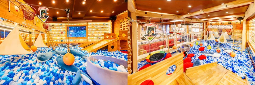 キッズコーナーとジップライン