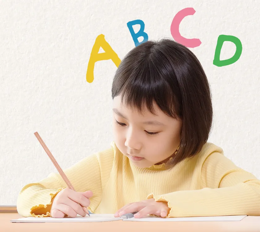 日本人プロ講師による少人数制コース