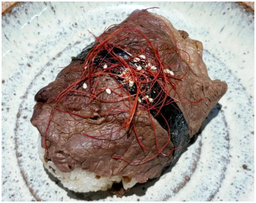 阿波黒牛贅沢むすび