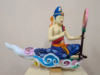 誠恵高校の生徒が彩色した雲中供養菩薩1