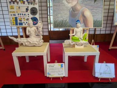 沼津御用邸記念公園で制作過程を展示した雲中供養菩薩像