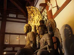 奈良・喜光寺に奉納された雲中供養菩薩