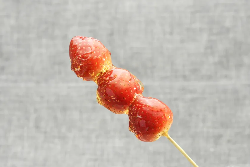 栃木県産苺の女王 高貴なロイヤルクイーンいちご飴