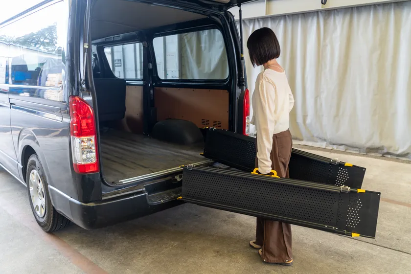 女性一人でも持ち上がる軽量設計