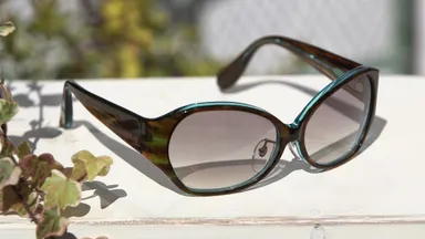 新色 アクアブラウン