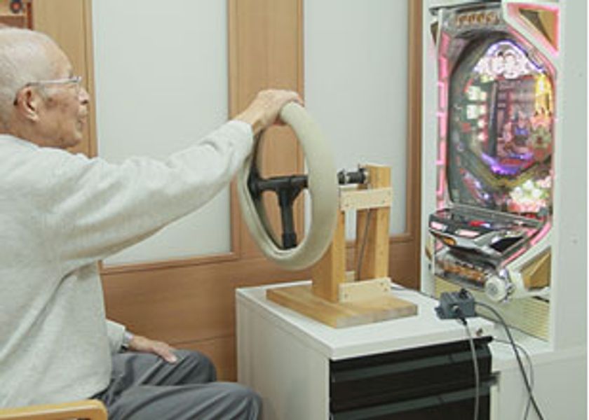 役目を終えた遊技機に、新たな価値を。
群馬・桐生のグローバルスタンダードが、
中古パチンコ台を再生し福祉施設へ無償でつなぐ
「循環型福祉プロジェクト」始動