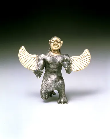 有翼神霊坐像　東イランか　紀元前3000年紀末期―紀元前2000年紀初期　MIHO MUSEUM蔵