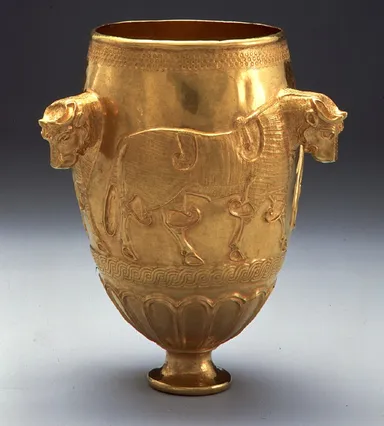 牡牛装飾脚杯　イラン北西部　紀元前12ー紀元前11世紀　MIHO MUSEUM蔵