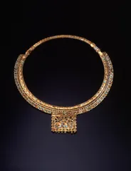 ペンダント付トルク　アケメネス朝ペルシア　前4世紀　MIHO MUSEUM蔵