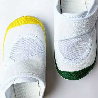 教育パワーシューズ(1)つま先ゆったり