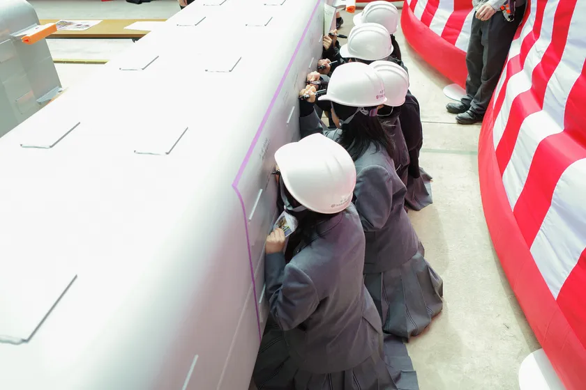 柱への寄せ書き