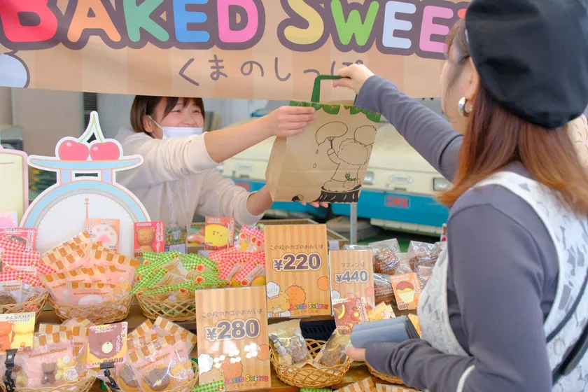 前回の様子・出店者と来場者の交流2