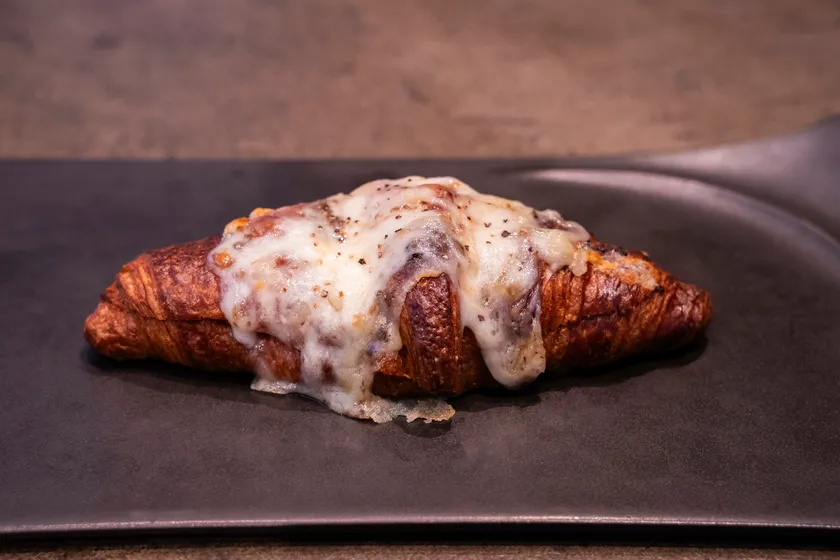 リストレット&クロワッサンラボラトリオ【黒トリュフ香るクロックムッシュ】