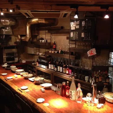 店内はモダンな作り