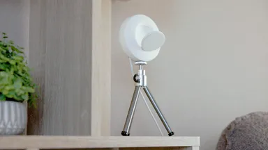 カメラ用三脚を使った設置