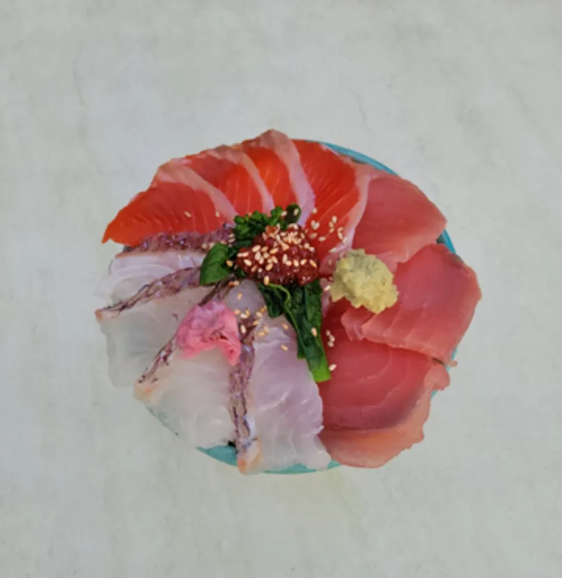 春めく海鮮3種丼~桜鯛・金時マス・まぐろ~