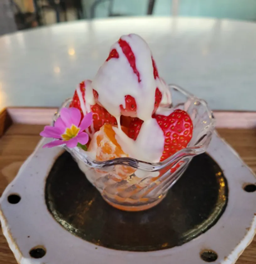 いちごとみかんのホワイトチョコがけ