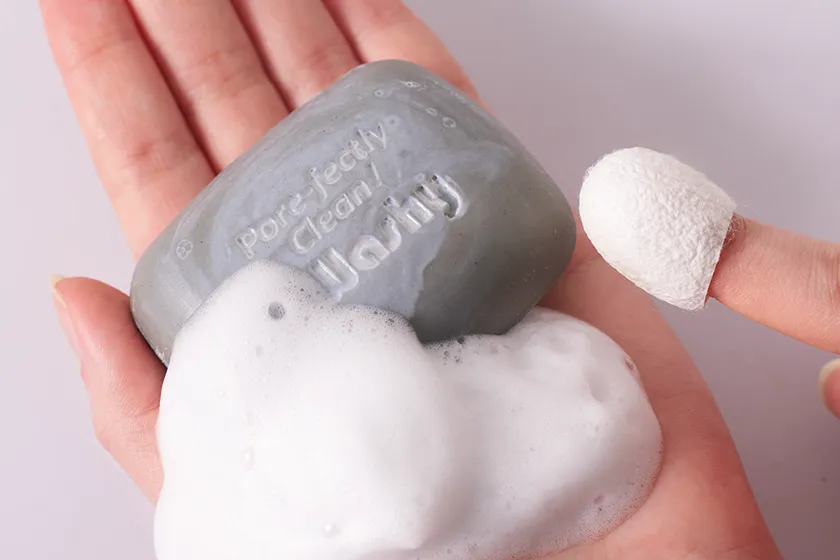 繭玉クルクル洗いで毛穴の大掃除！