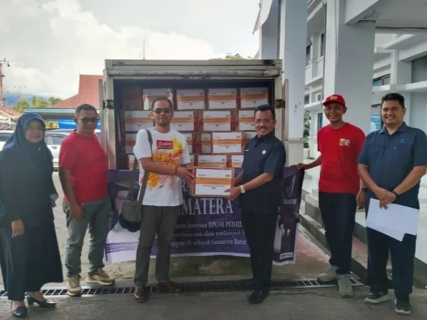 インドフードによる災害支援の様子   （支援提供先：インドネシア工業省および、インドネシア医薬品食品監督庁 ）