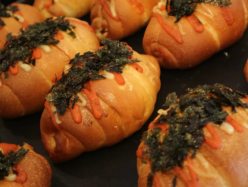 明太のり塩パン(480円)