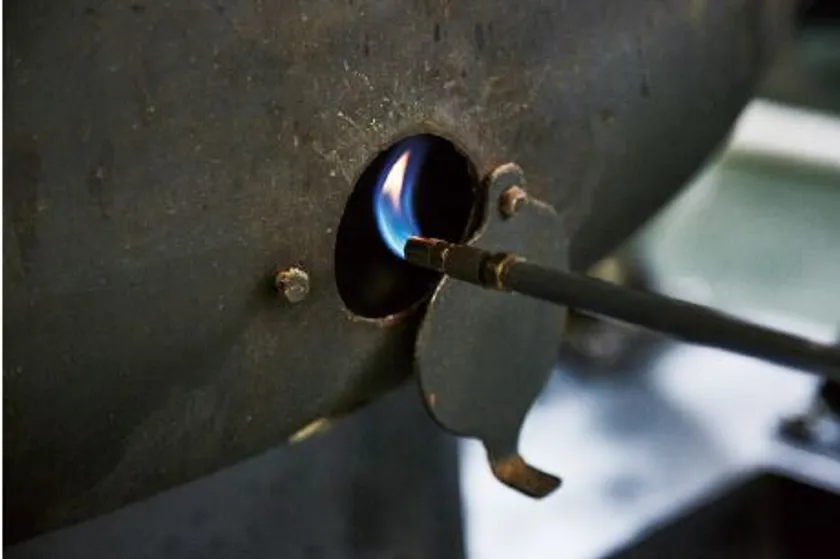 直火焼ルー製造風景(1)