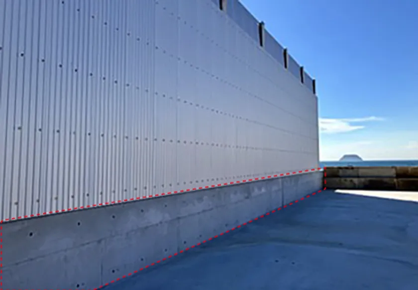 写真1:バイオスマートコンクリート「BiSCo」で構築した防潮壁