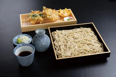 かき揚げとそば